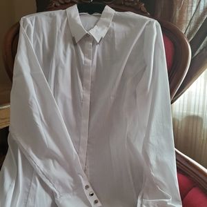 LNC Peter Nygard White blouse